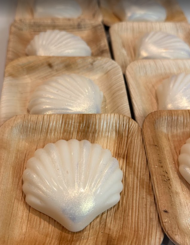 Shimmering Tallow Body Bar Shell